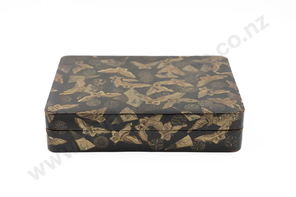 Fine Quality Chinese Lacquered Games Box Image 1++