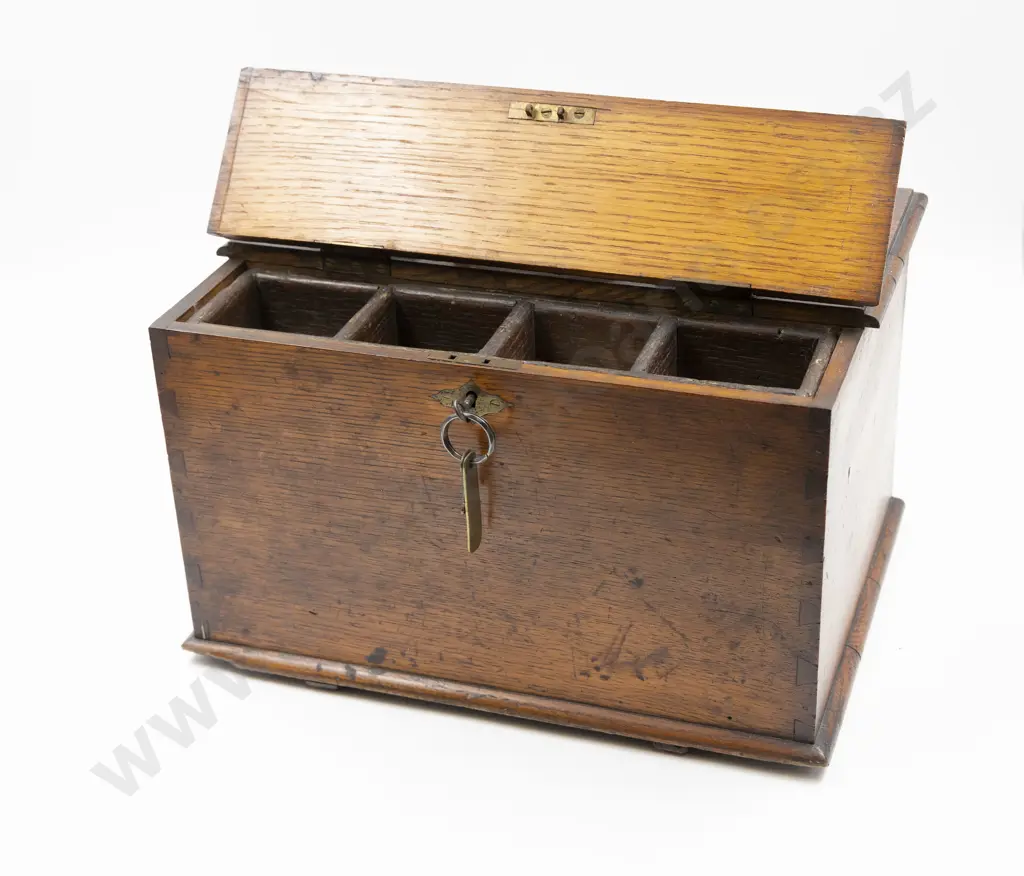 Vict Oak Country Made Work Box Image 1++
