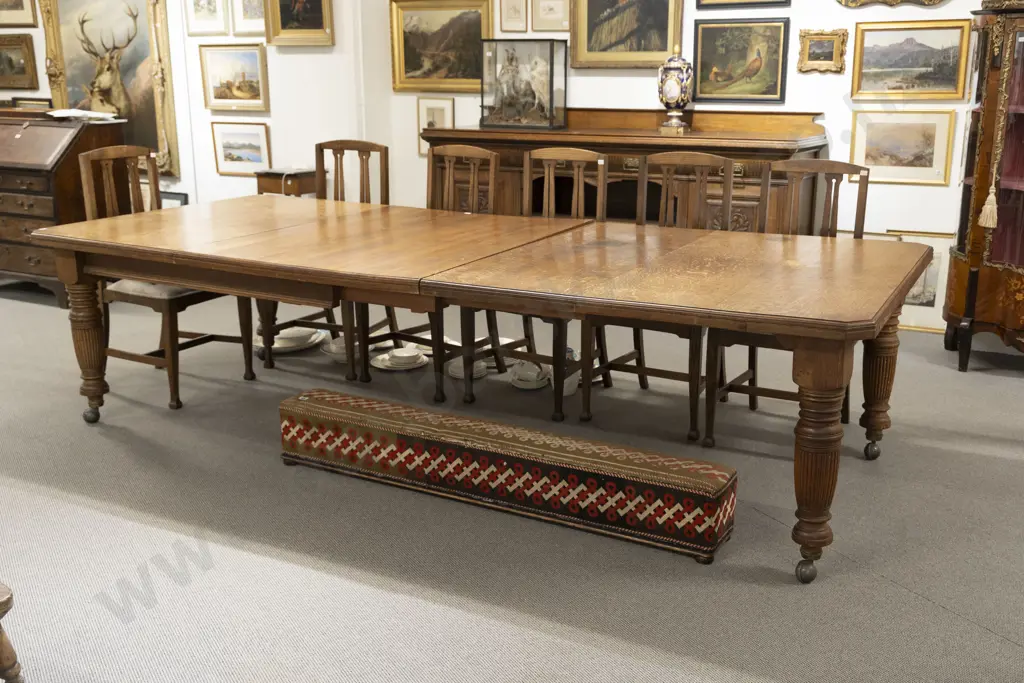 Victorian Oak Extending Dining Table Image 1++