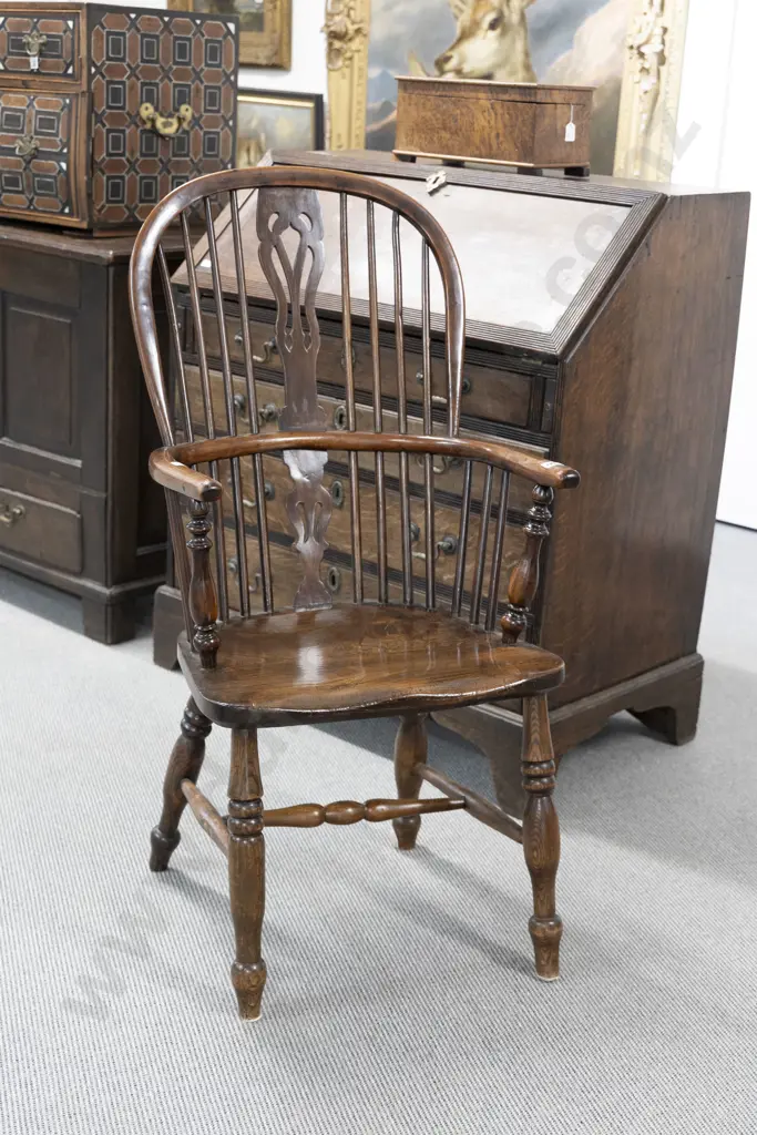 C19th Elm Windsor Chair of traditional form with pierced central splat Image 1++