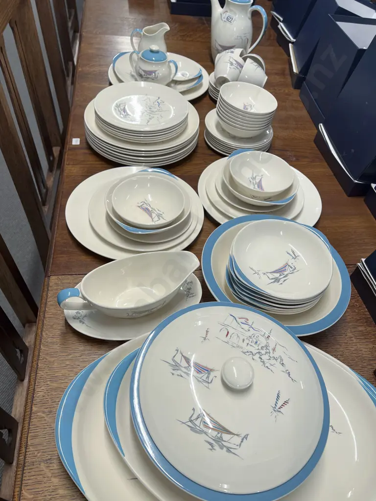 Royal Doulton "Venetian Scenes" Pattern 66pce Dinner Service Image 1++