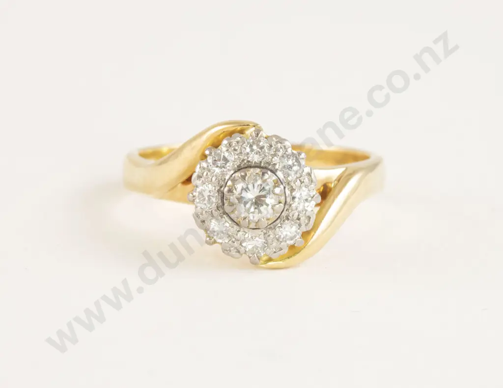 18ct Nine Stone Diamond Cluster Ring Image 1++