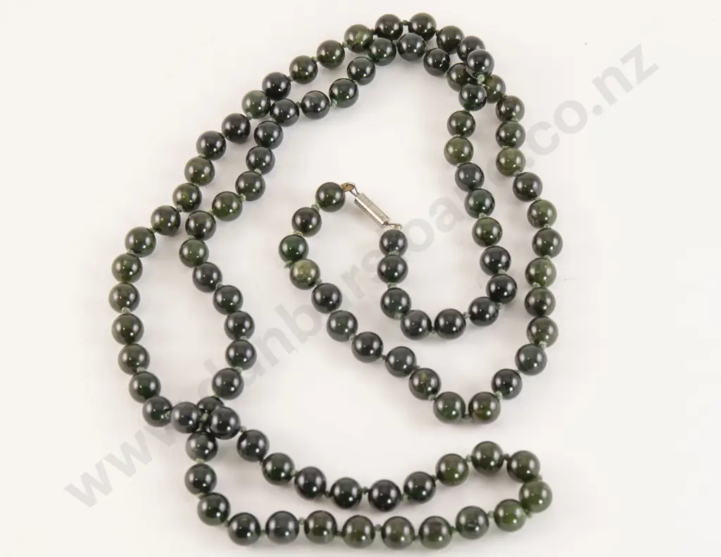 Single Strand Uniform Greenstone Bead Necklace Image 1++