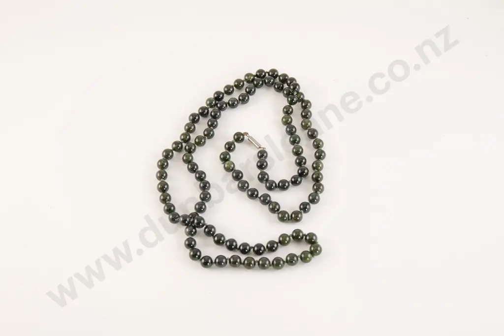 Single Strand Uniform Greenstone Bead Necklace Image 1++