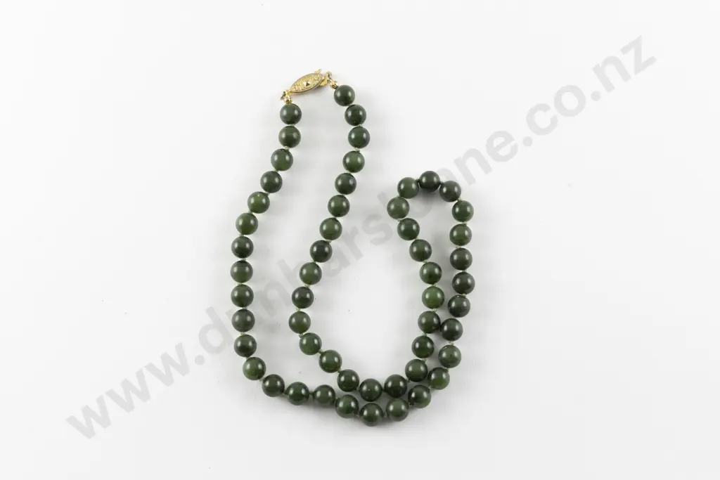 Single Strand Uniform Greenstone Bead Necklace Image 1++