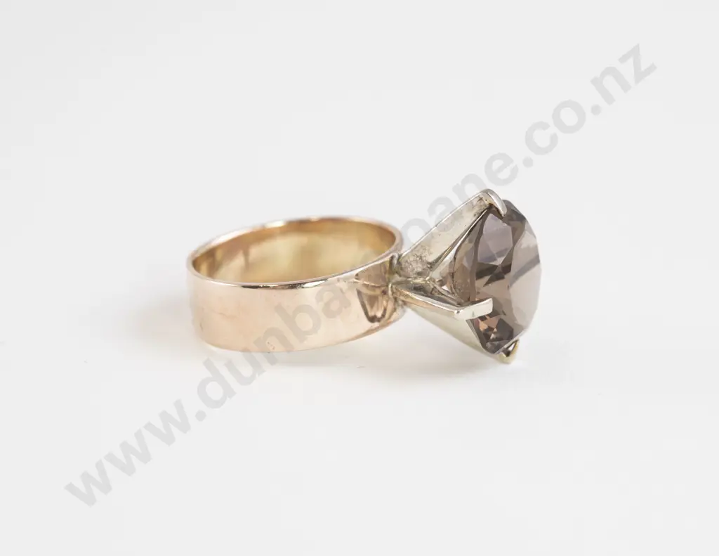 9ct Single Smokey Quartz Dress Ring Image 1++
