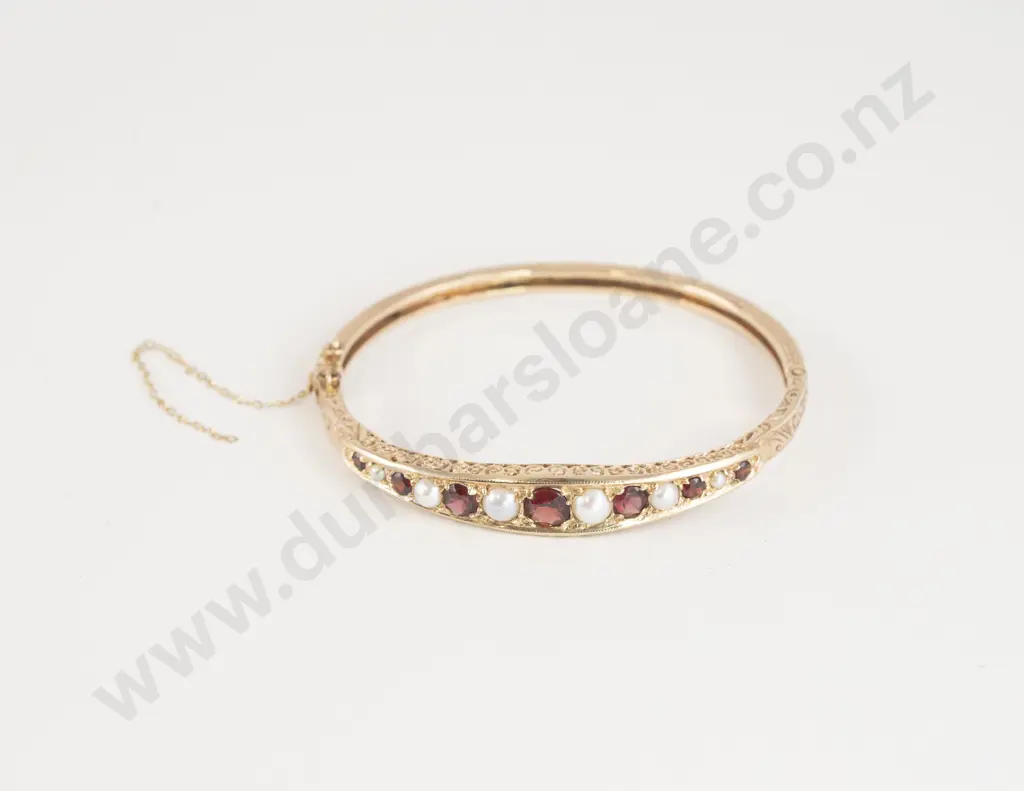 9ct 13stone Pearl and Garnet Hinged Snap Bangle Image 1++