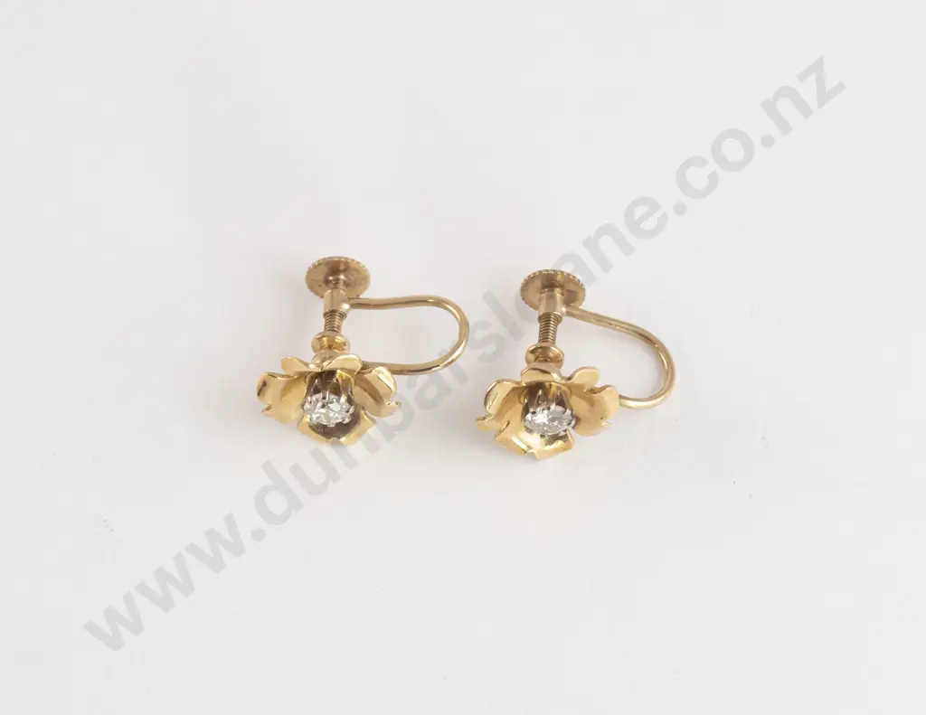 Pair 18ct & 9ct Diamond Floret Earrings each flower head set with single diamond Image 1++