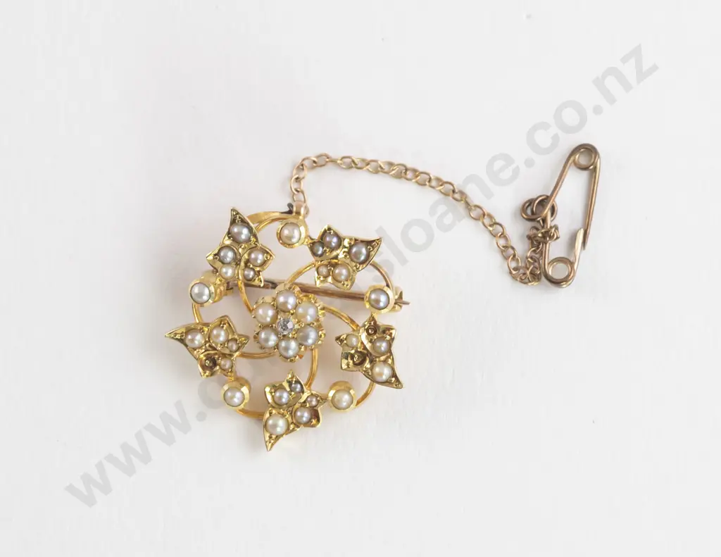 Edwardian 15ct Single Diamond and Seed Pearl Floret Circlet Brooch Image 1++