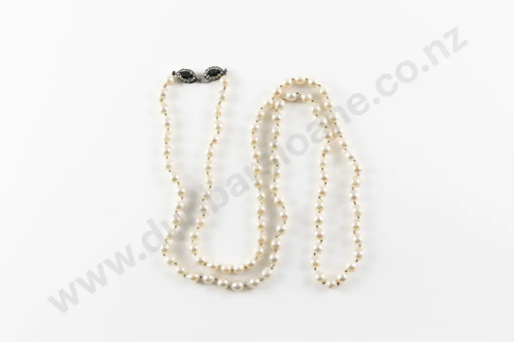 Single Strand Uniform Cultured Pearl Necklace Image 1++