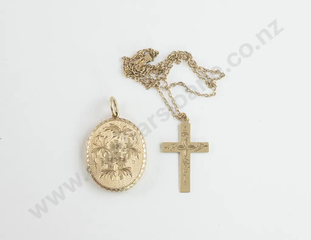9ct Photo Locket with 10ct Gold Cross Pendant on Chain Image 1++