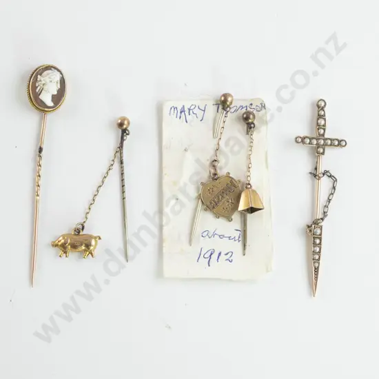 9ct Sword Brooch