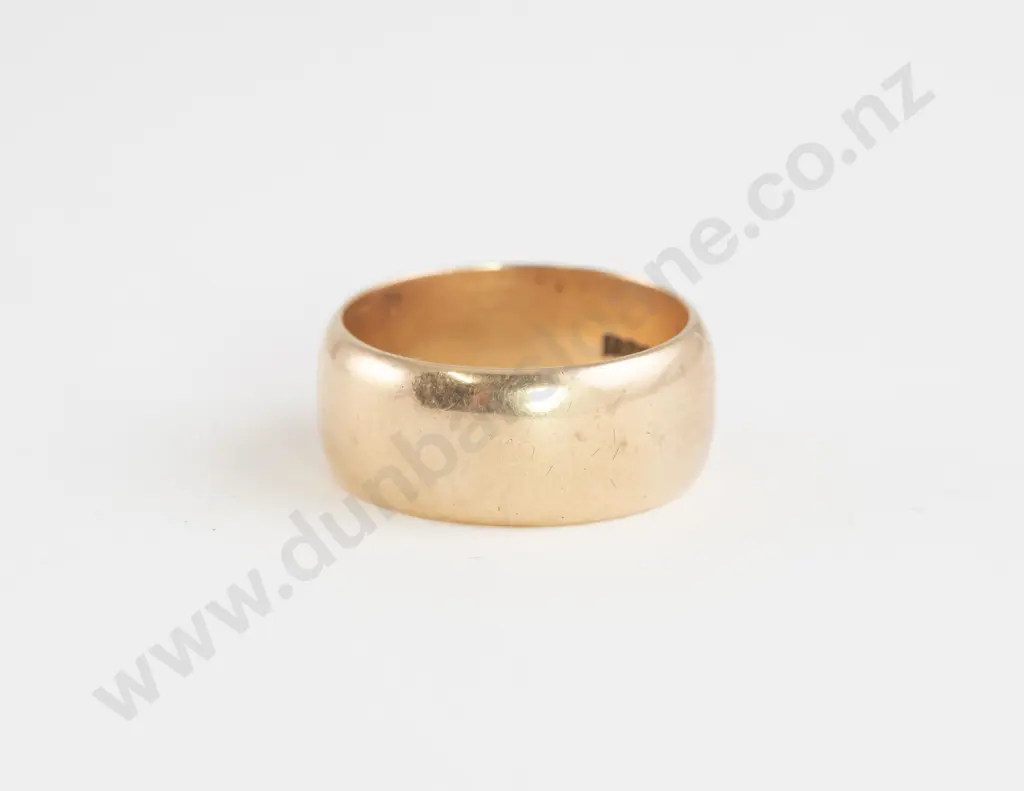 18ct Plain Wedding Band Image 1++