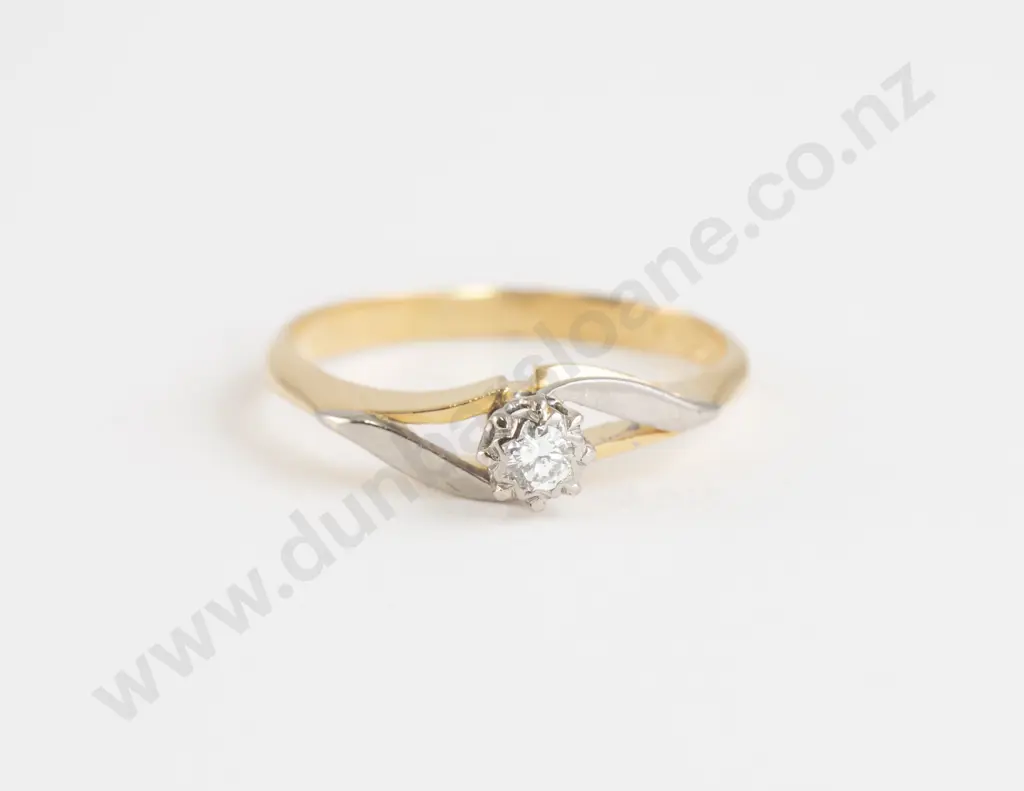 18ct and Palladium Solitaire Diamond Ring Image 1++