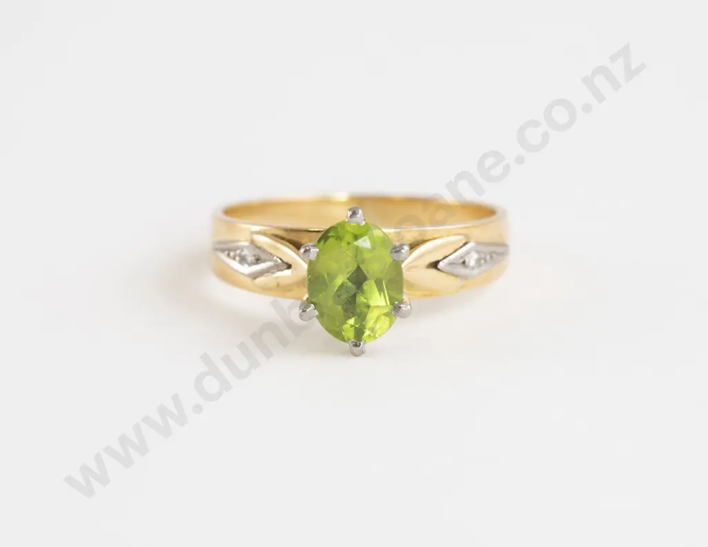 18ct Three Stone Peridot and Diamond Dress Ring Image 1++