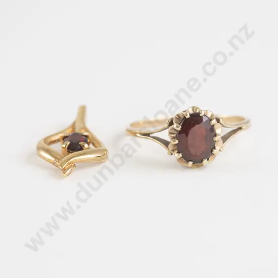 9ct Single Garnet Ring