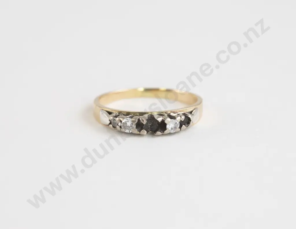 Three 18ct Diamond Rings Image 1++