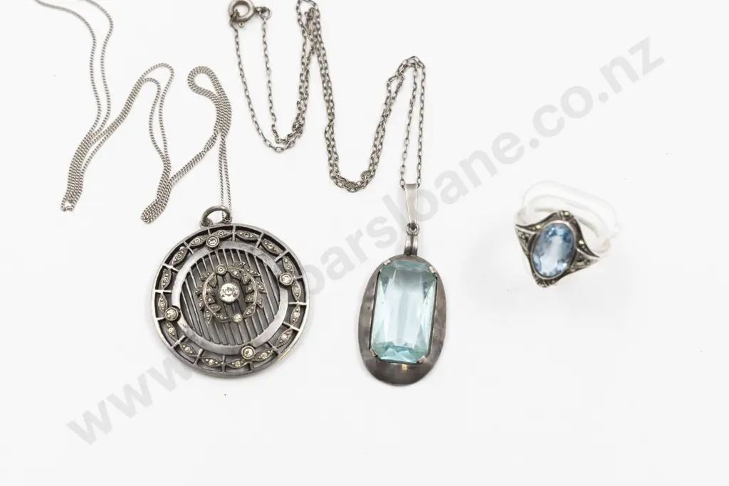 .835 Silver Diamond Paste Pendant Image 1++