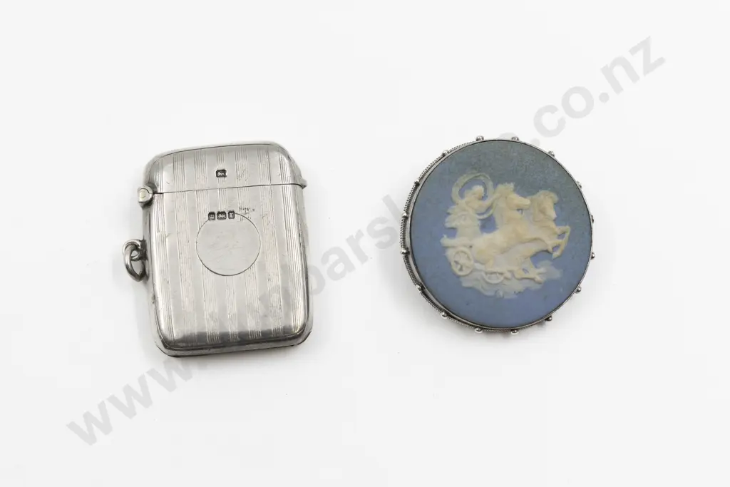 S/S Vesta Box and Wedgwood Jasper Wear Brooch Image 1++