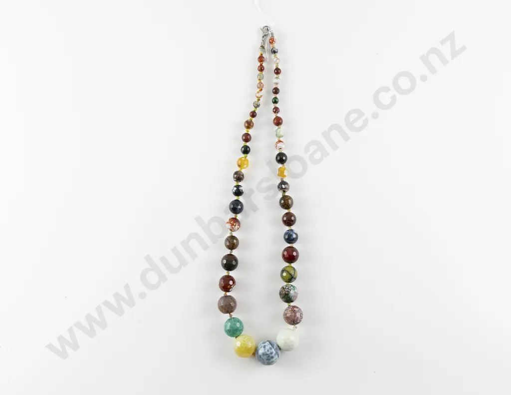 Single Strand Graduated Mixed Agate Bead Necklace Image 1++