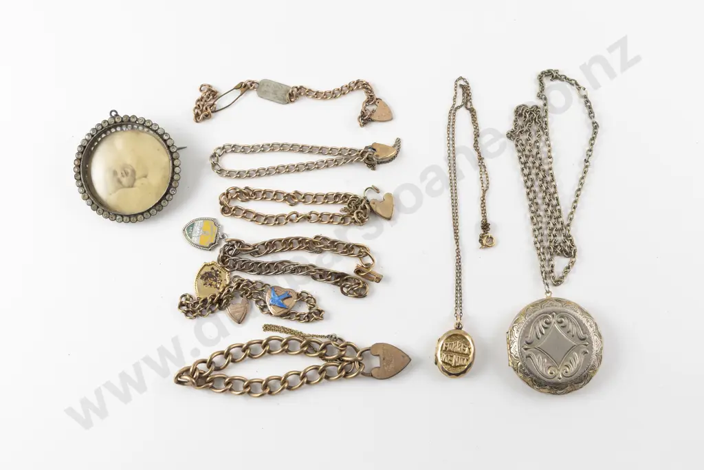 Six Various Gold Plated Curb Link Bracelets Image 1++