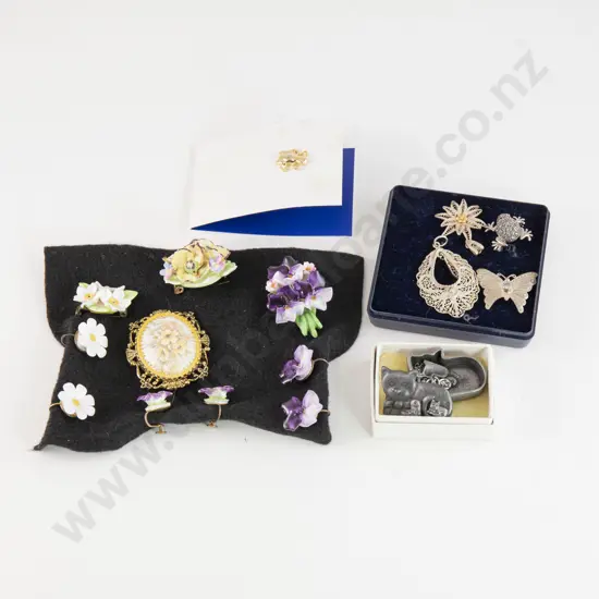 Collection of China and Various Jewellery