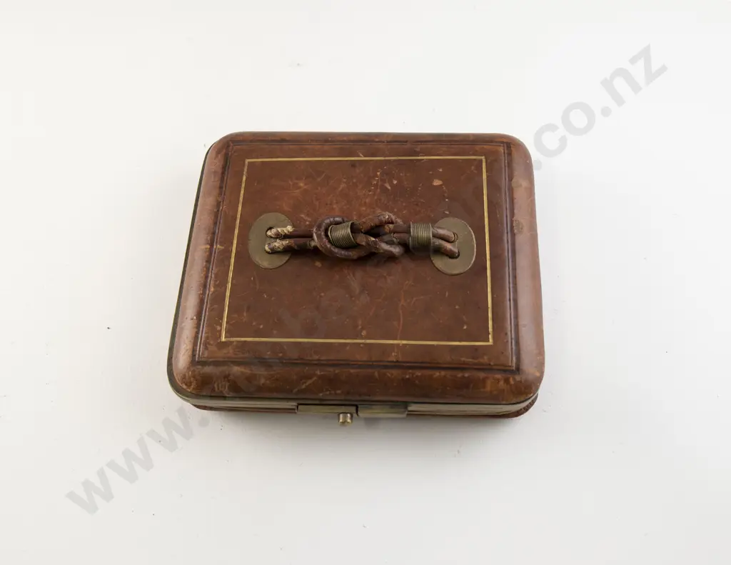 Vict Leather and Brass Bound Concertina Prayer Book Case Image 1++