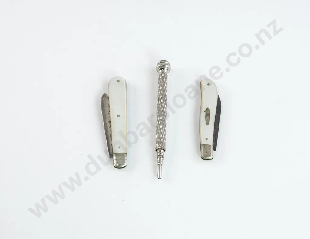 Two S/S and MOP Pocket Knives Image 1++