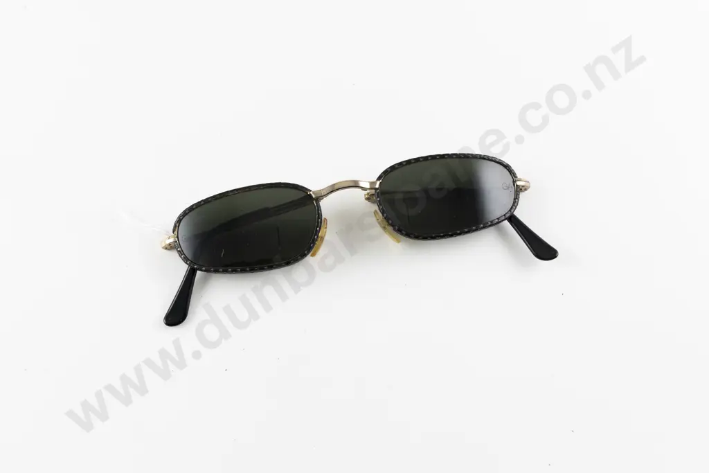 Pair Original Cased Giorgio Armani Sunglasses Image 1++