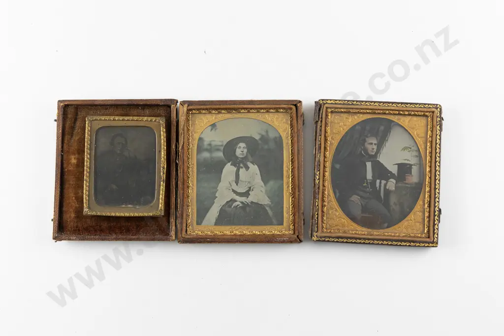 Pair Vict Daguerreotypes Image 1++