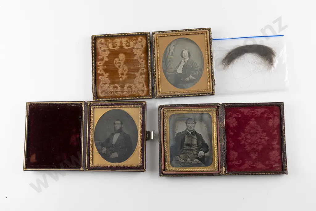 Three Vict Daguerreotypes Image 1++