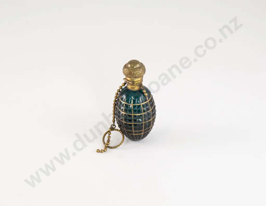 Victorian Bristol Green Torpedo Smelling Salt Bottle Image 1++