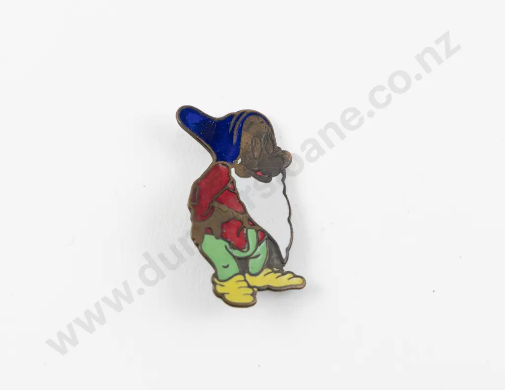Early Disney Enamelled Metal Brooch of Bashful Image 1++