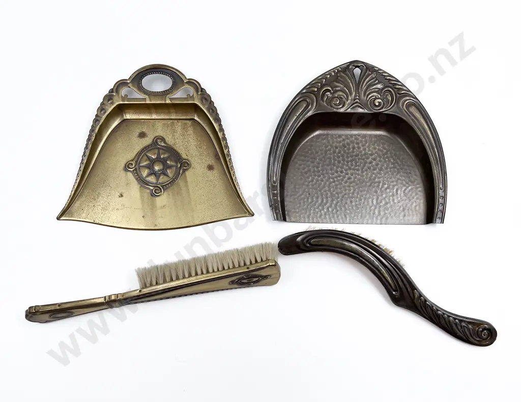 Two Crumb Trays with Brushes Image 1++