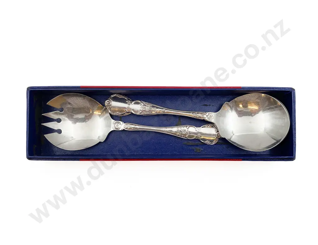 Small Quantity of Assorted Boxed and Loose Cutlery Image 1++