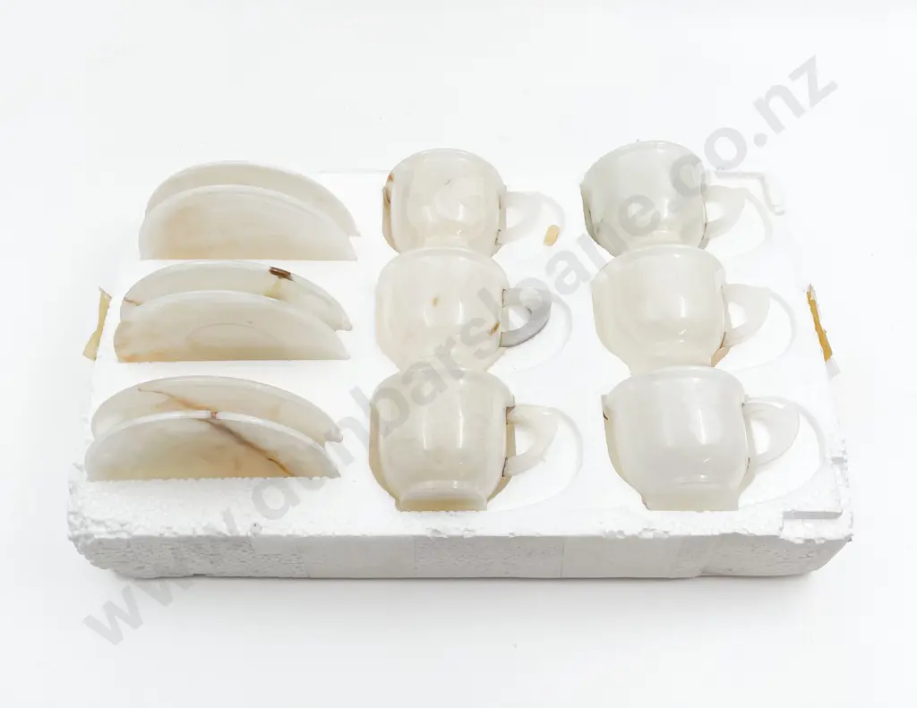 Onyx Six Place Tea Set Image 1++