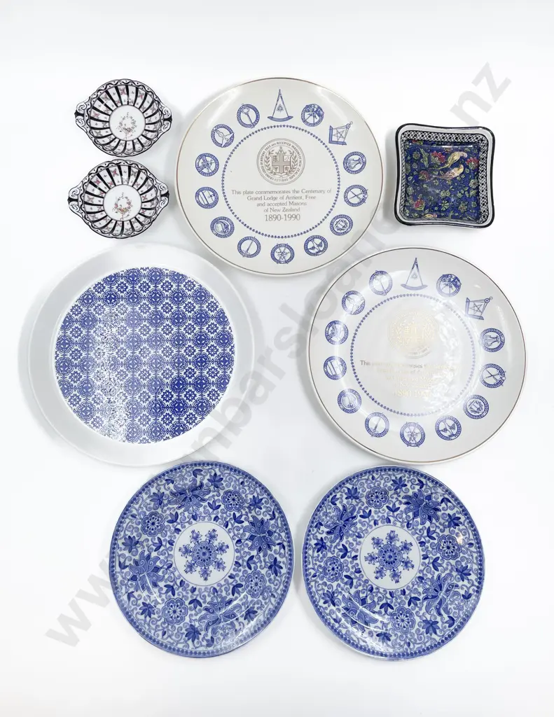 Small Quantity of Assorted Fancy China Image 1++