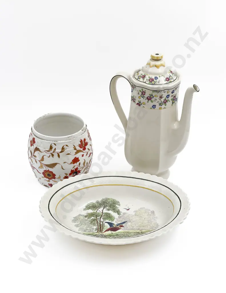 Two Pieces of Royal Doulton with Wedgwood Jar Image 1++