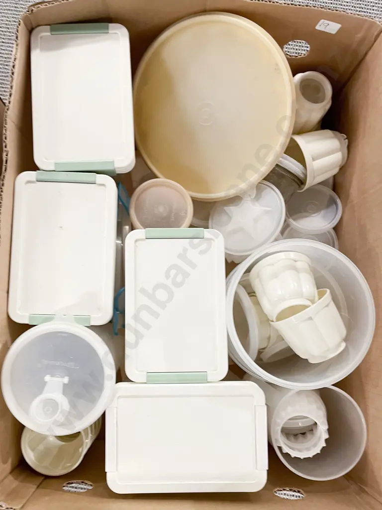 Two Boxes of Assorted Kitchen Storage and Decorative Homewares Image 1++
