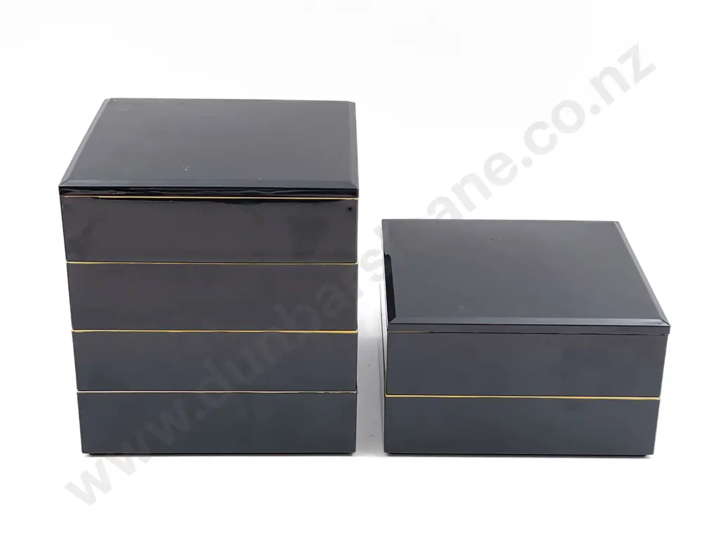 Quantity of Lacquered Food Boxes Image 1++