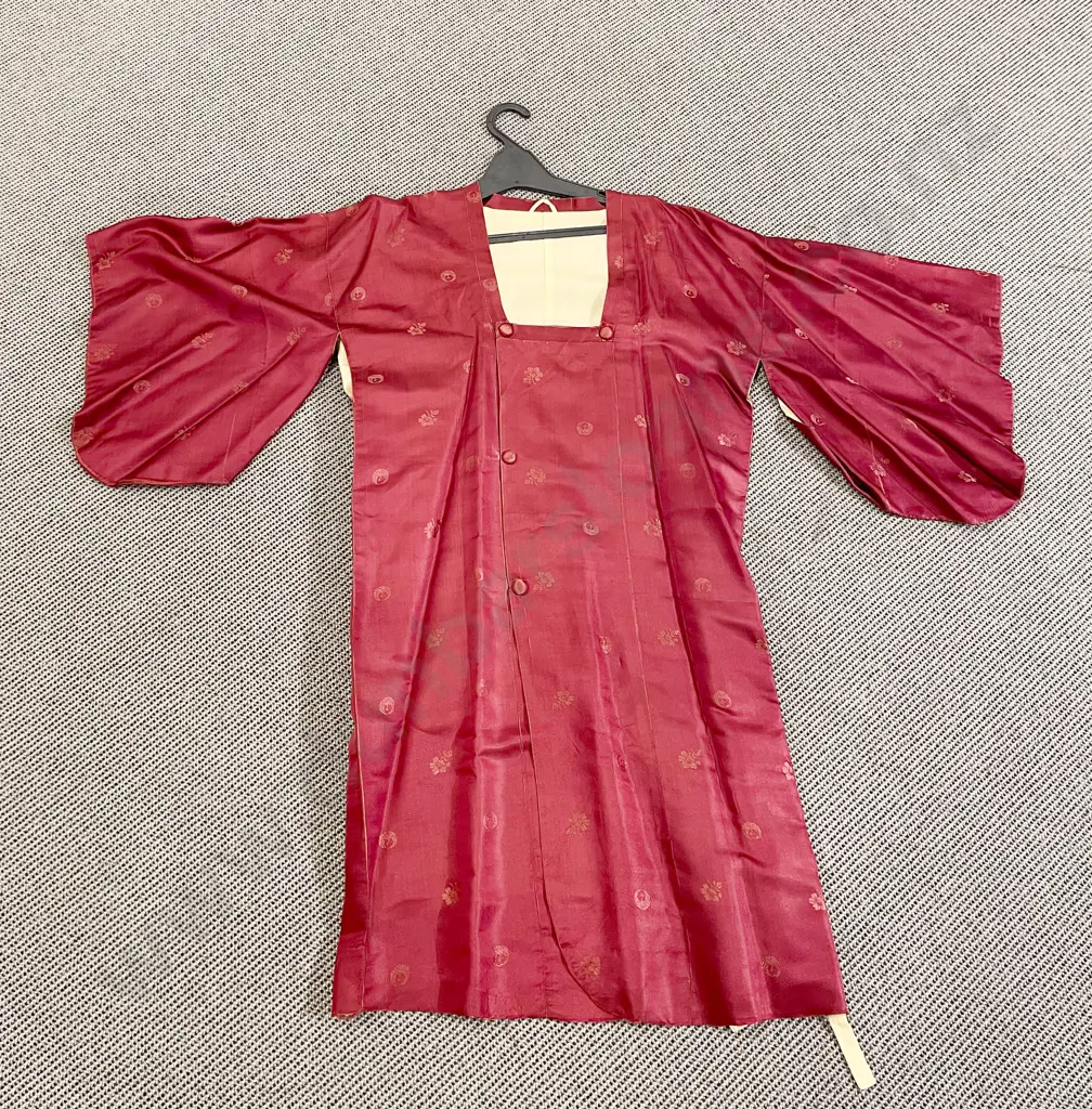 Japanese Long House Jacket Image 1++