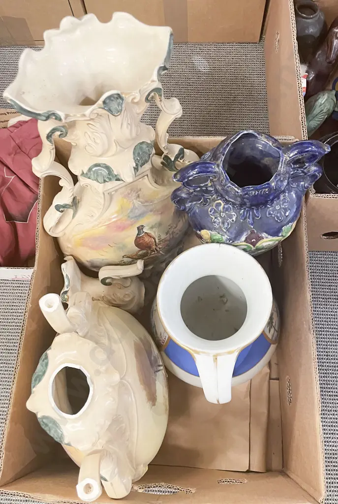 Quantity of Assorted Mantle Vases etc Image 1++