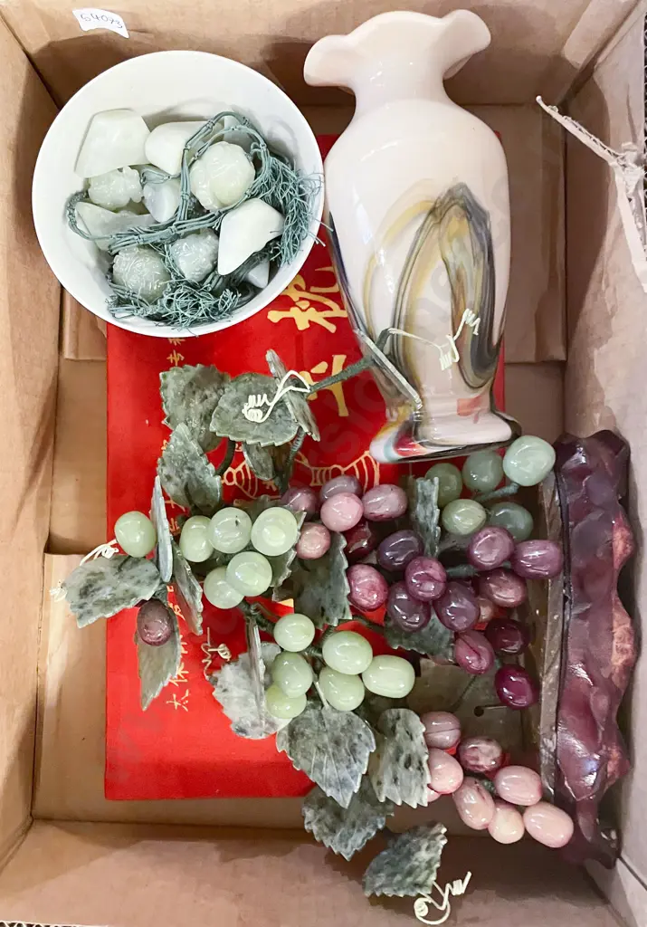 Box of Assorted Hardstone Ornaments etc Image 1++