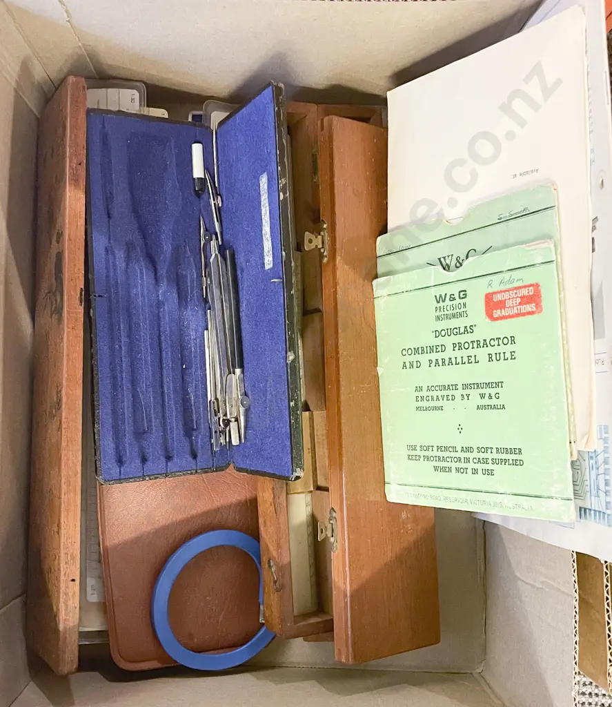 Box Quantity of Assorted Vintage Measuring Implements Image 1++