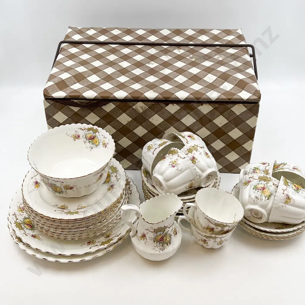 Fancy China Part Tea Set Together with Vintage Picnic Basket Image 1++