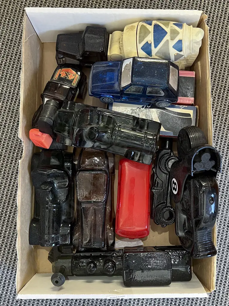Quantity of Assorted Vehicle Form Perfume Bottles etc Image 1++