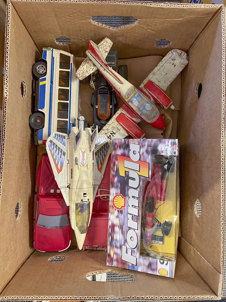 Quantity of Boxed and Loose Model Vehicles Image 1++