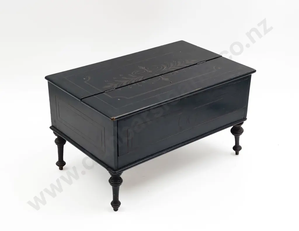 Vintage Miniature Piano Image 1++