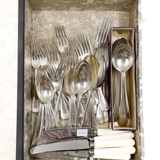 Quantity of Assorted S/P Cutlery