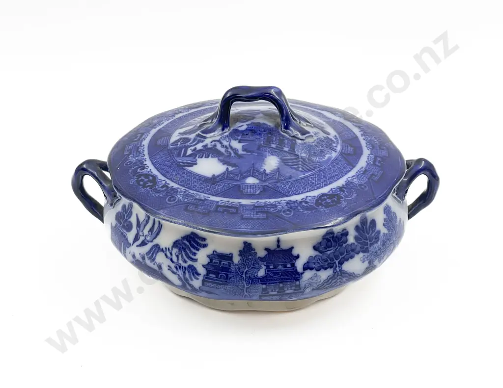 Royal Doulton Willow Pattern Tureen Image 1++